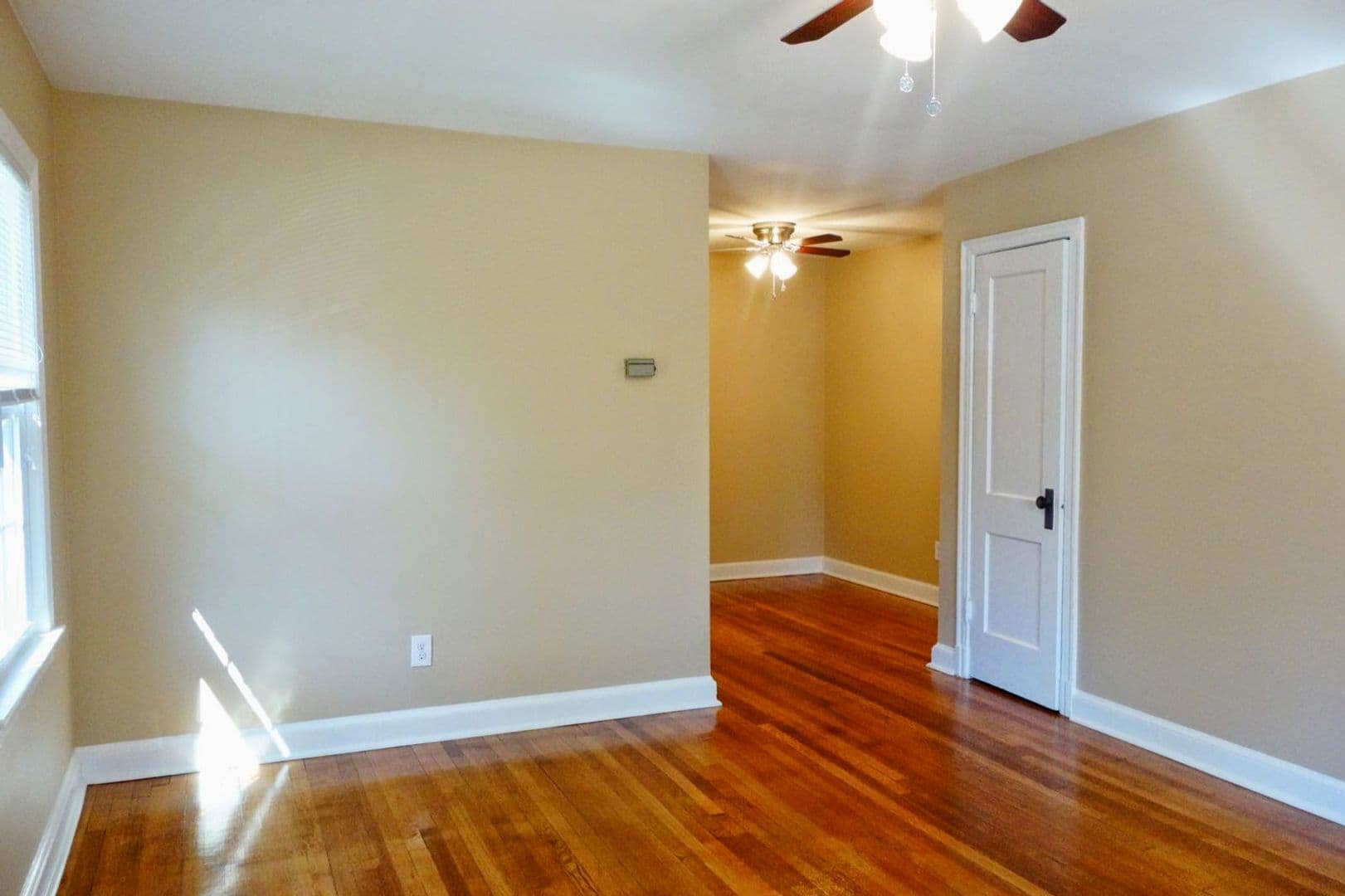 Takoma Park Apartment: 8404 Greenwood Ave