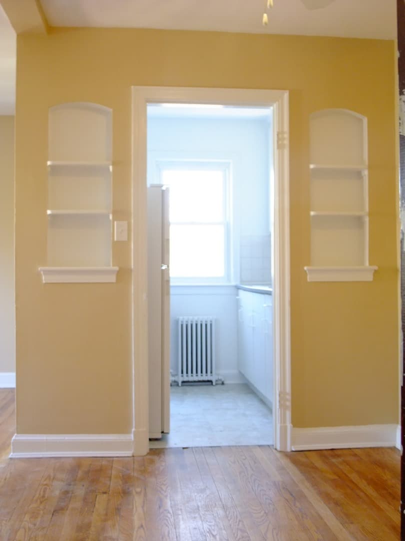 Takoma Park Apartment: 907 Wabash Ave