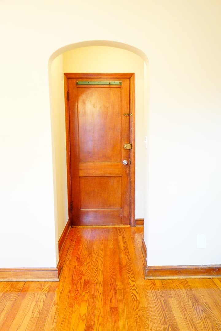 Takoma Park Apartment: 806 Houston Ave