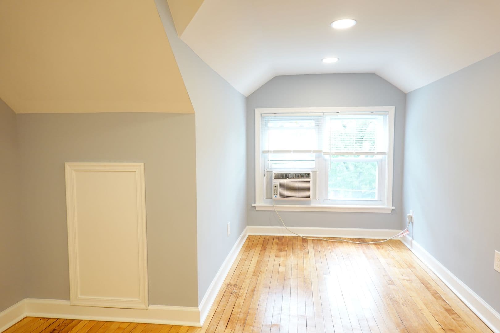 Takoma Park Apartment: 8220 Greenwood Ave
