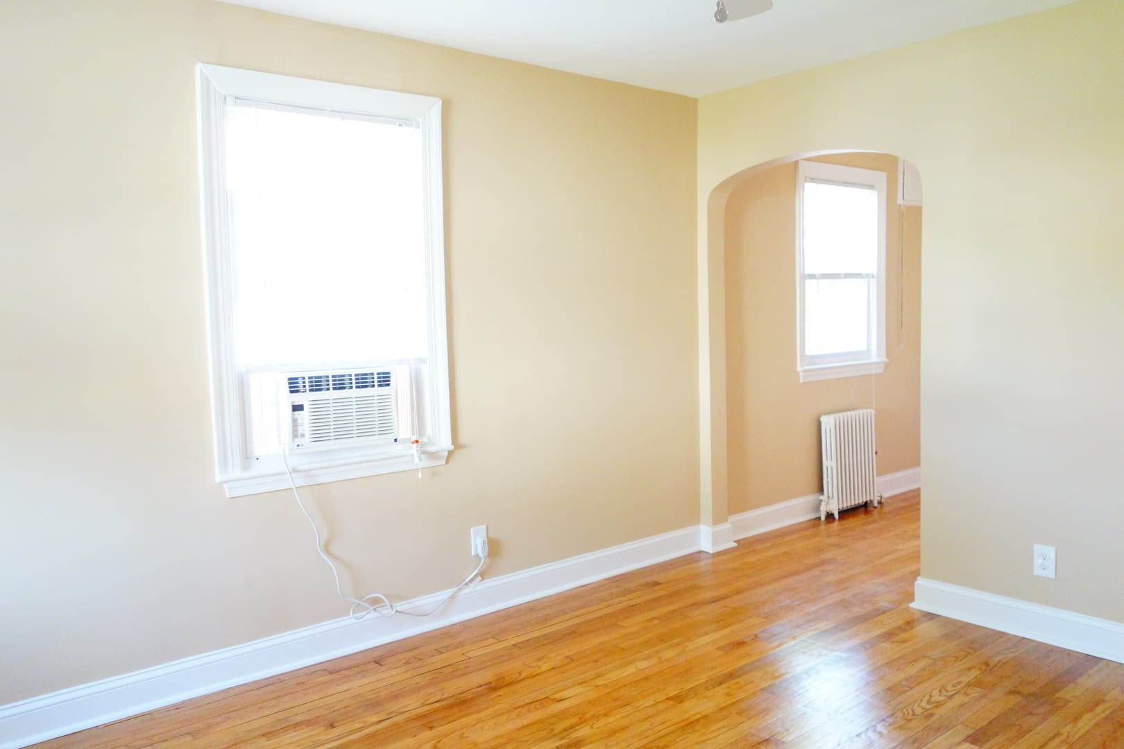 Takoma Park Apartment: 8105 Greenwood Ave