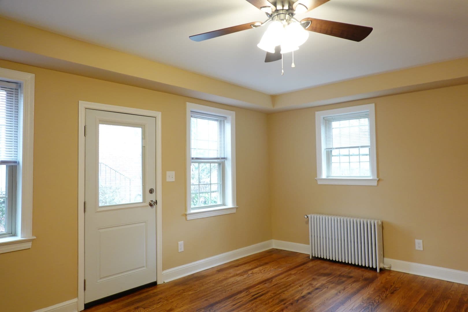 Takoma Park Apartment: 8310 Garland Ave