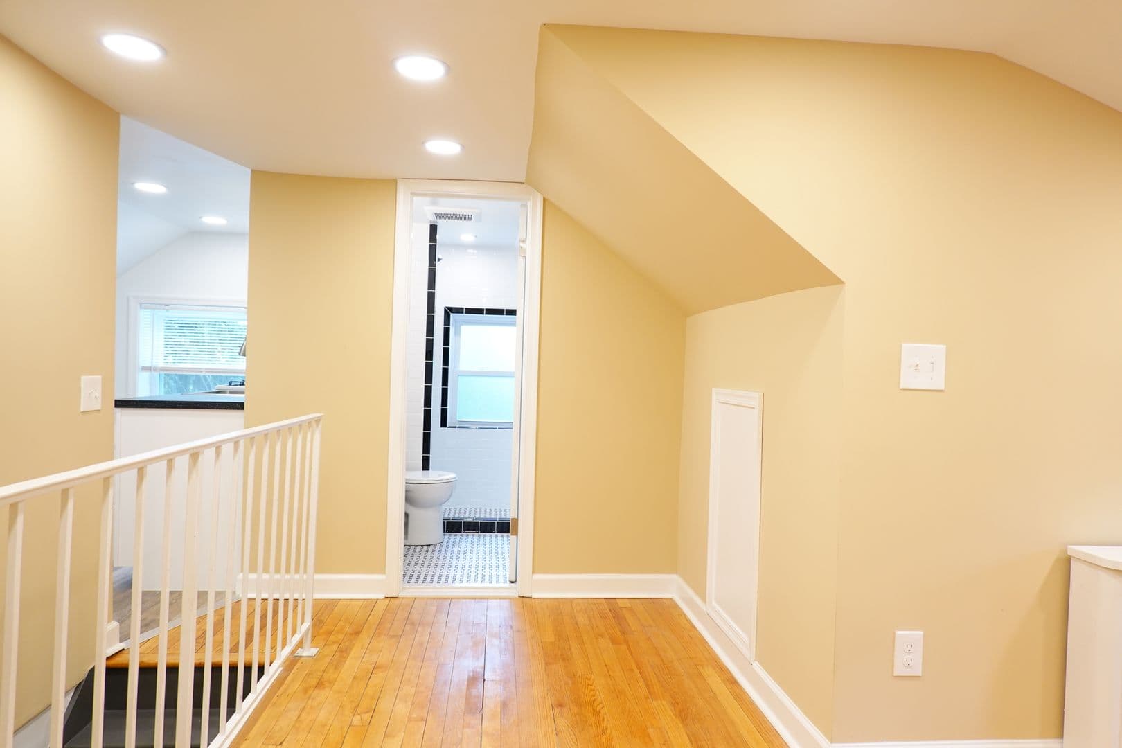 Takoma Park Apartment: 8220 Greenwood Ave