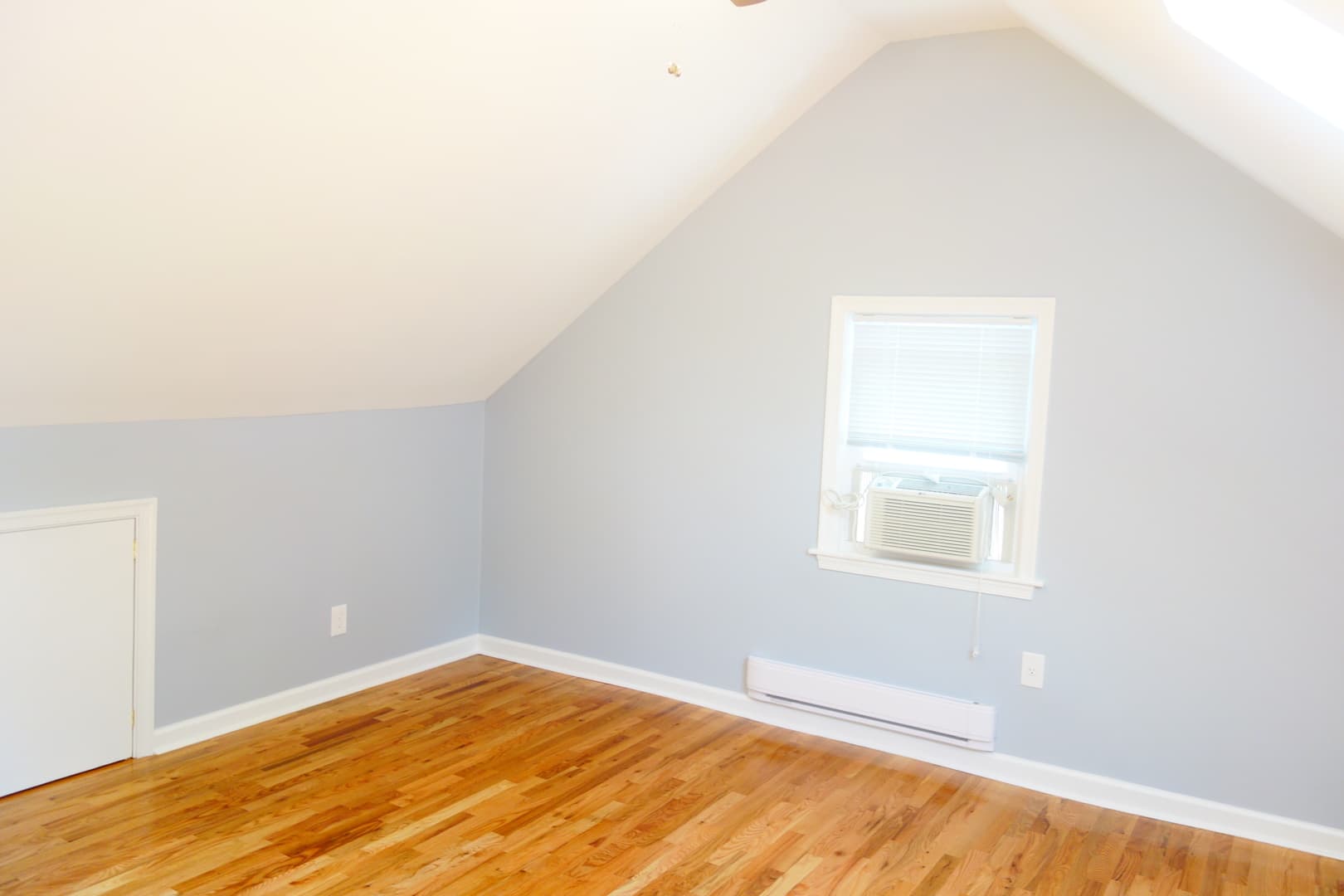 Takoma Park Apartment: 8401 Flower Ave