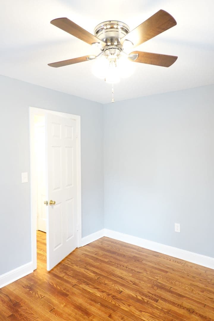 Takoma Park Apartment: 8310 Garland Ave
