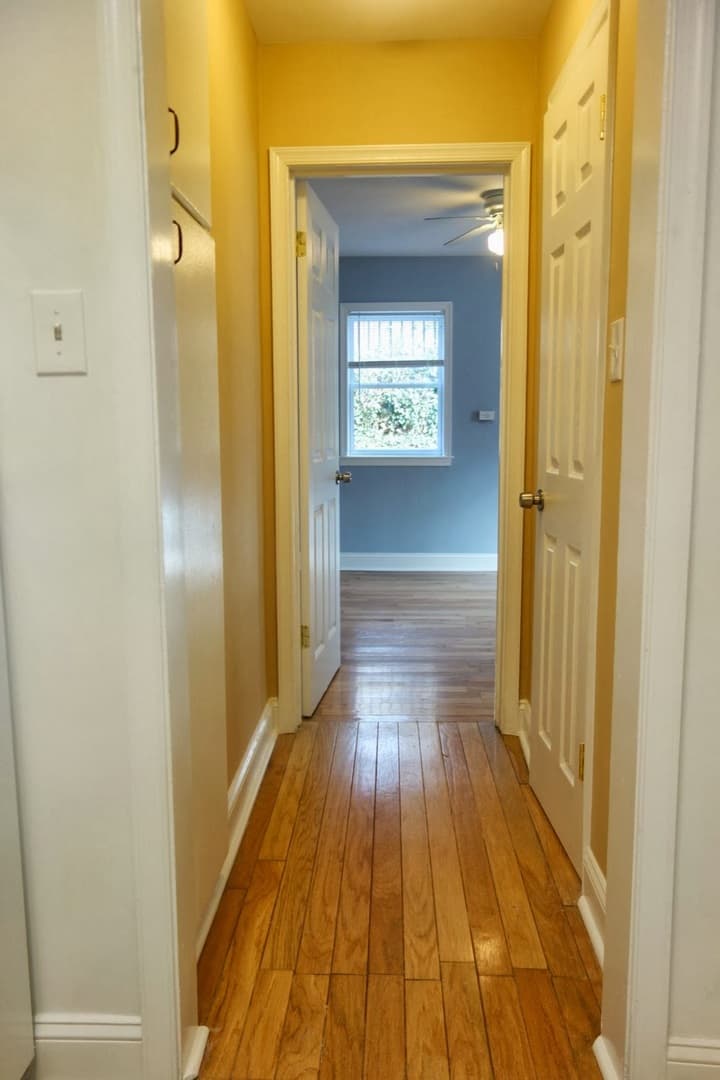 Takoma Park Apartment: 8105 Greenwood Ave
