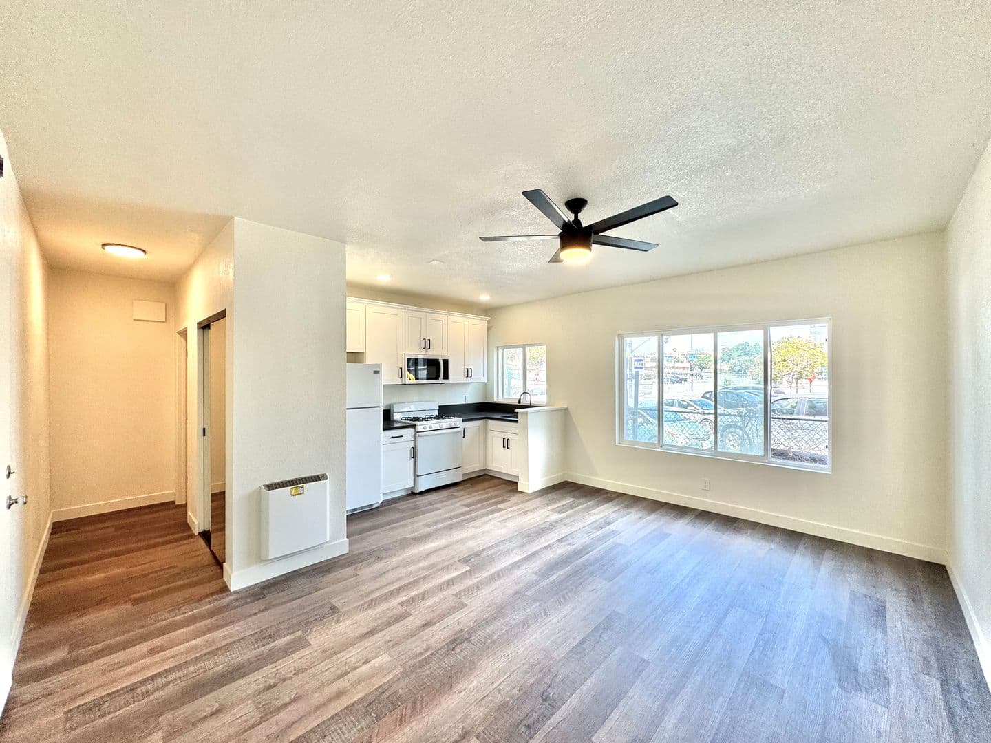 San Diego Apartment: 843 13th St