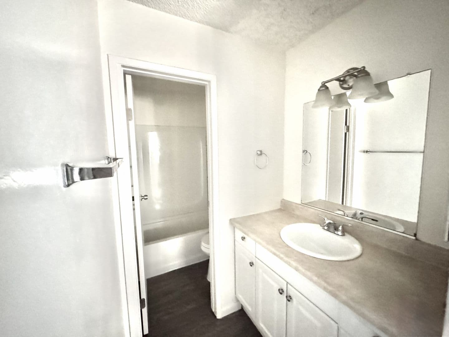 Imperial Beach Apartment: 650 Florence Street