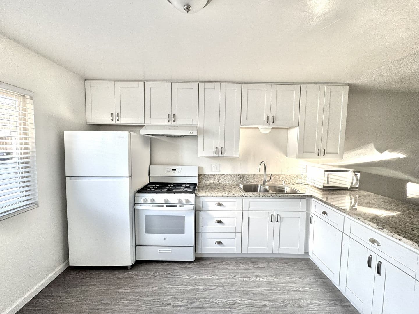 Imperial Beach Apartment: 650 Florence Street