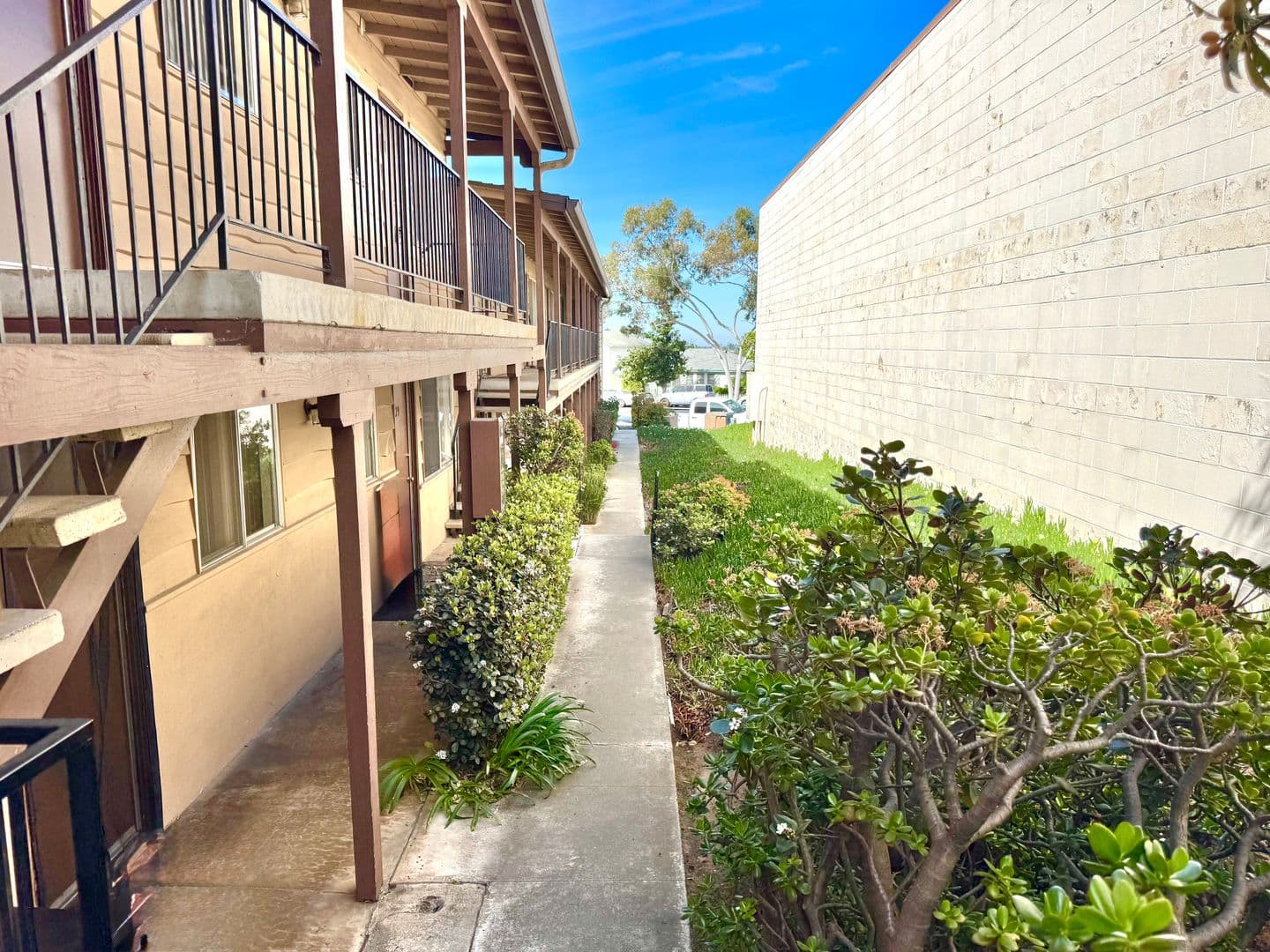 San Diego Apartment: 7821 Linda Vista Road