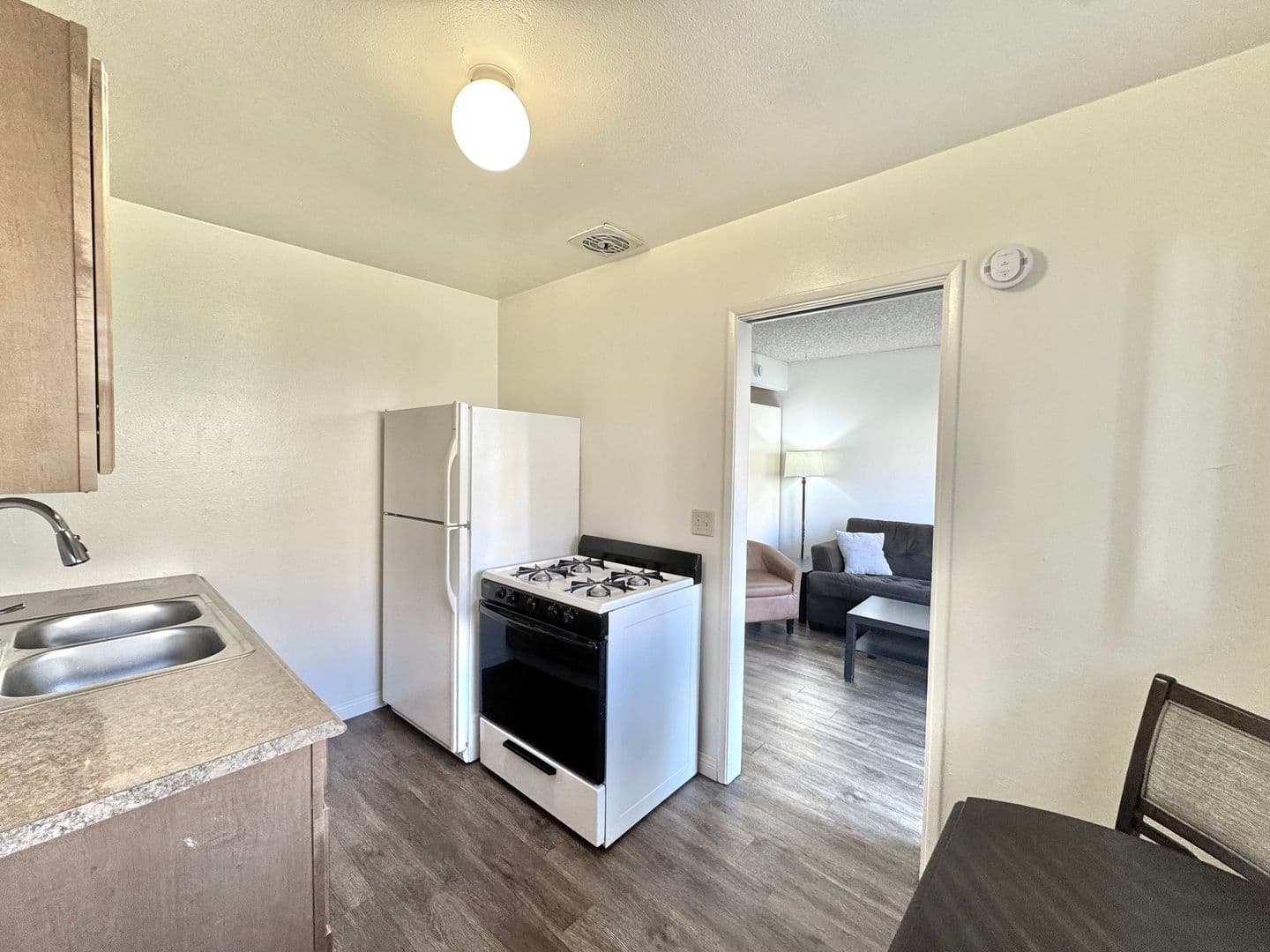 San Diego Apartment: 7821 Linda Vista Road