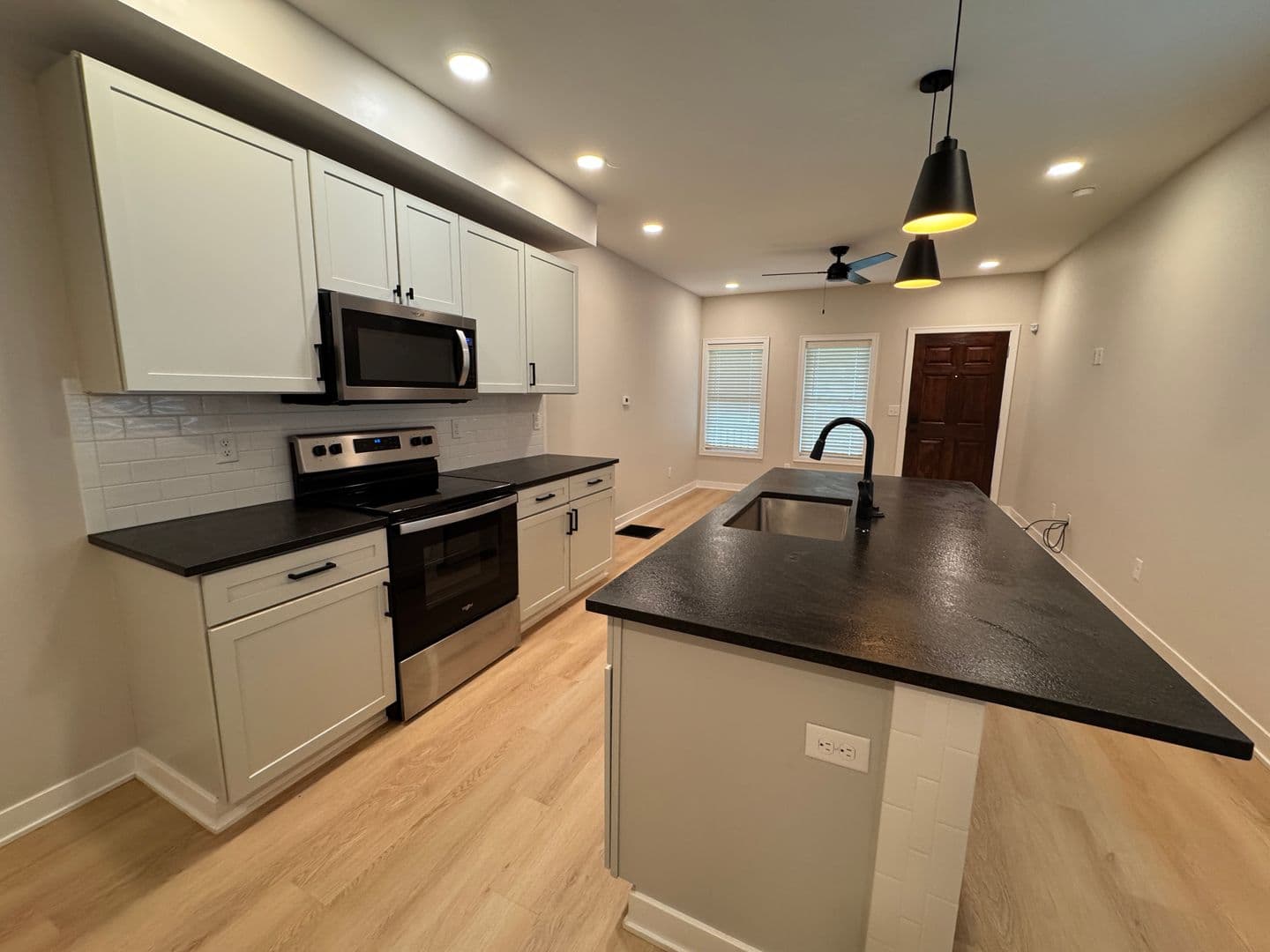 Columbus Apartment: 1234 & 1236 Summit St.