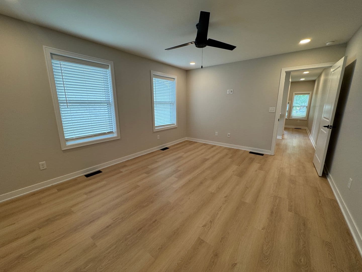 Columbus Apartment: 1234 & 1236 Summit St.