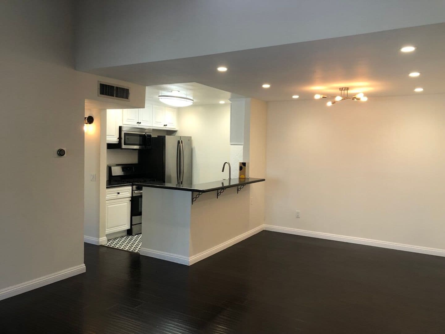 Porter Ranch, House: 10331 Lindley Ave, Unit 215