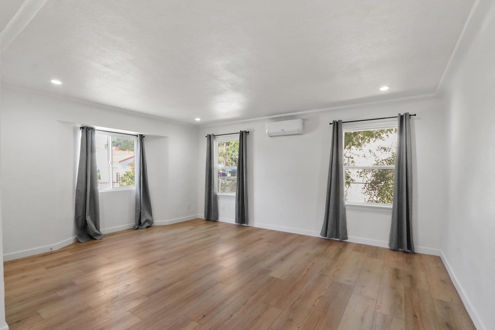 El Monte Apartment: 12113 Ferris Road