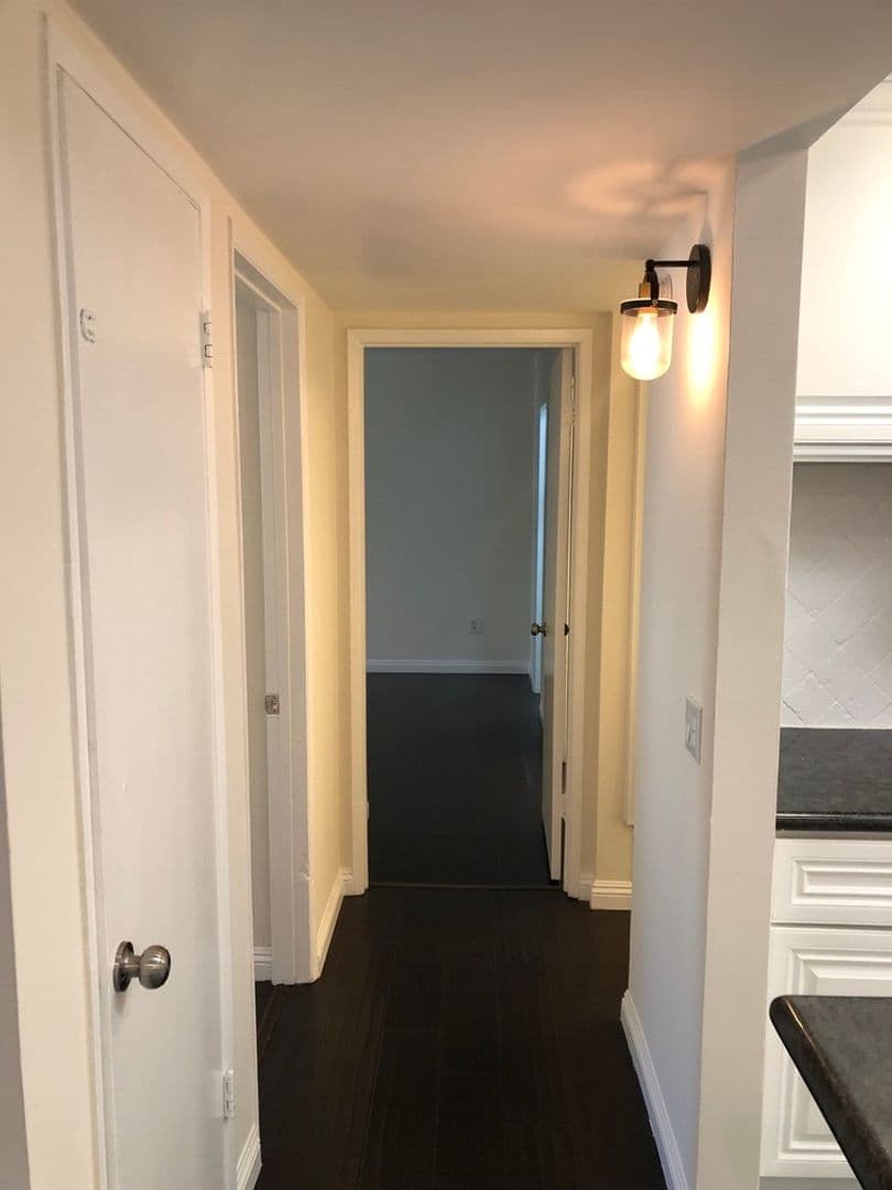 Porter Ranch, House: 10331 Lindley Ave, Unit 215