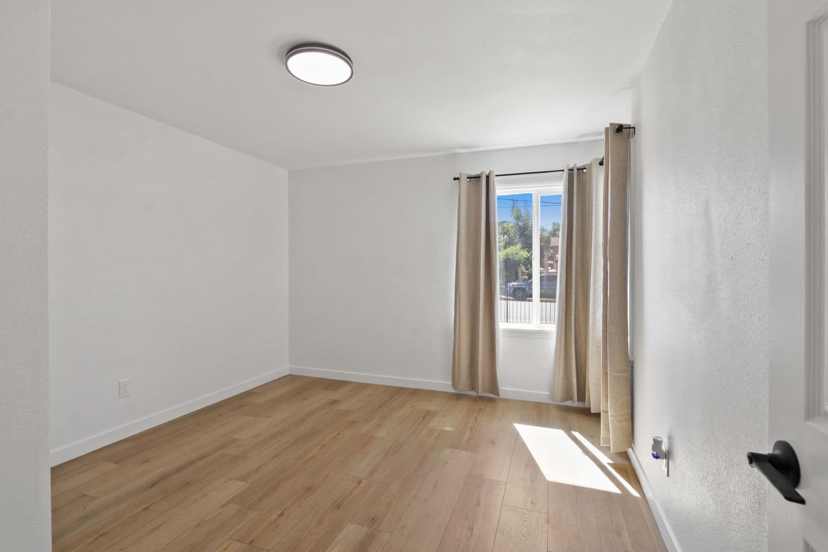 El Monte Apartment: 12113 Ferris Road