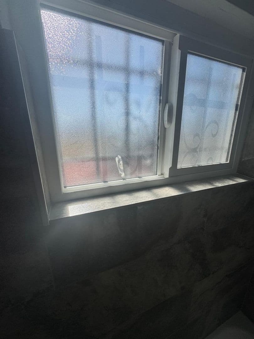 Los Angeles Apartment: 11710 S Budlong Ave
