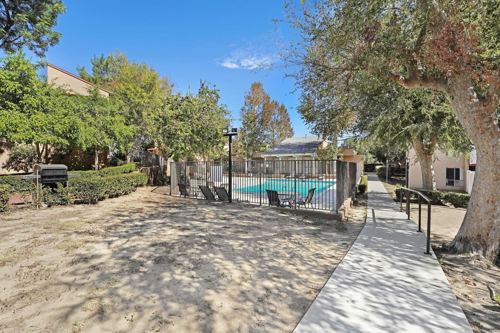 Porter Ranch, House: 10331 Lindley Ave, Unit 215