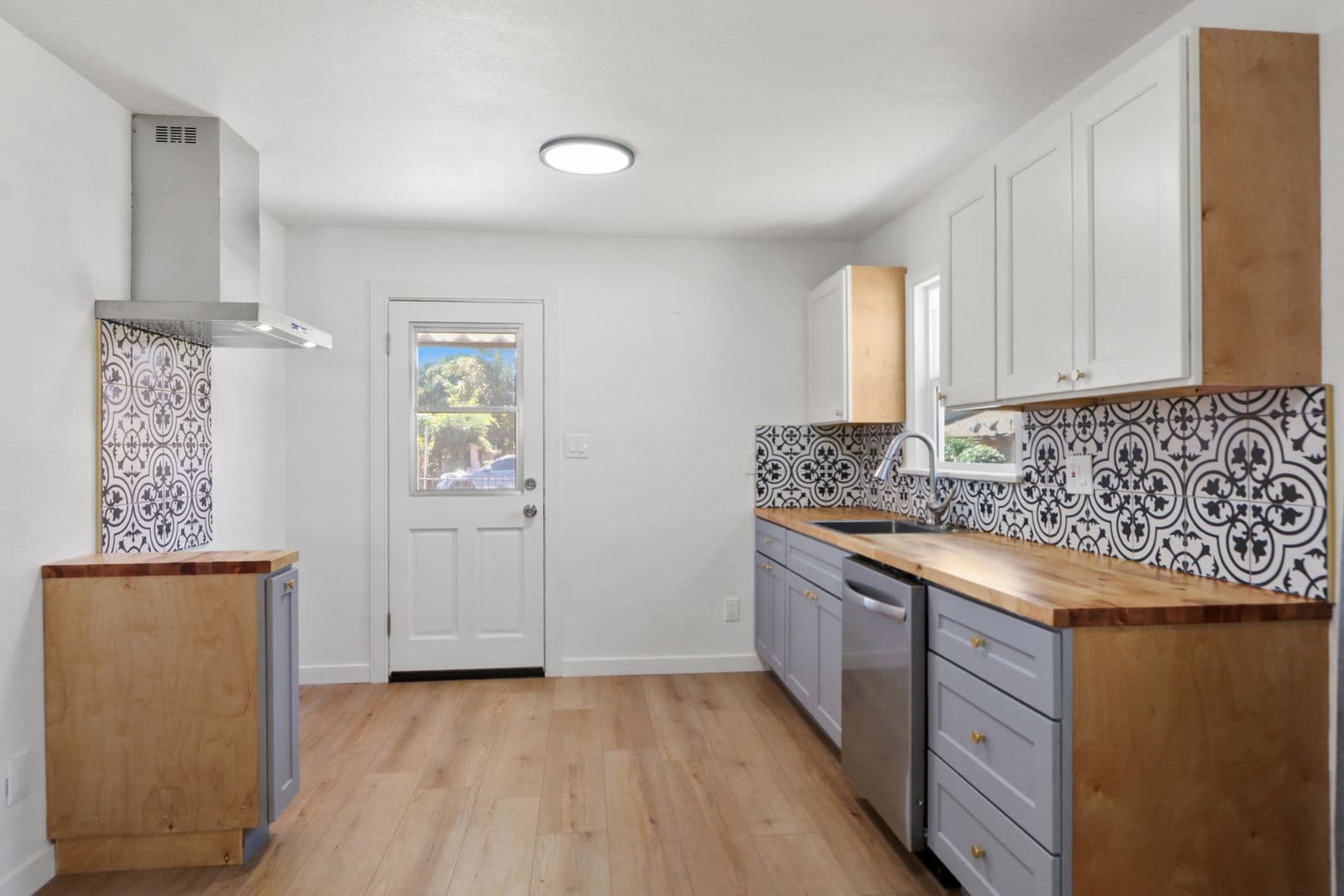 El Monte Apartment: 12113 Ferris Road