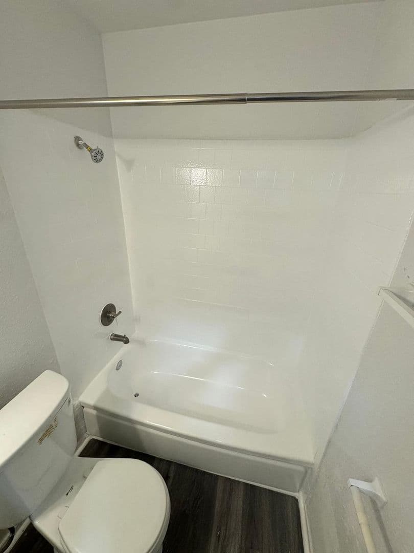 Los Angeles Apartment: 11254 S Berendo Ave