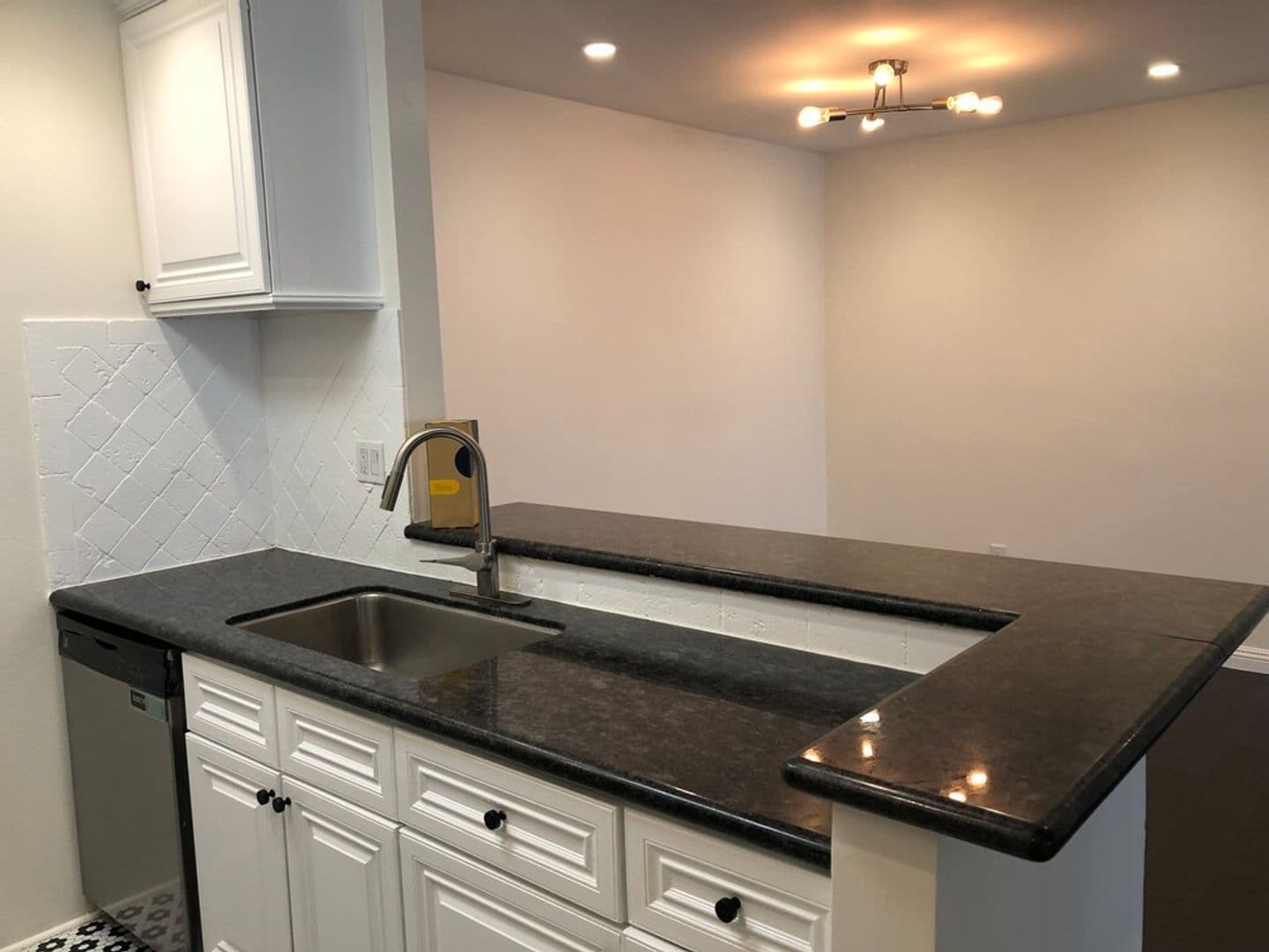 Porter Ranch, House: 10331 Lindley Ave, Unit 215