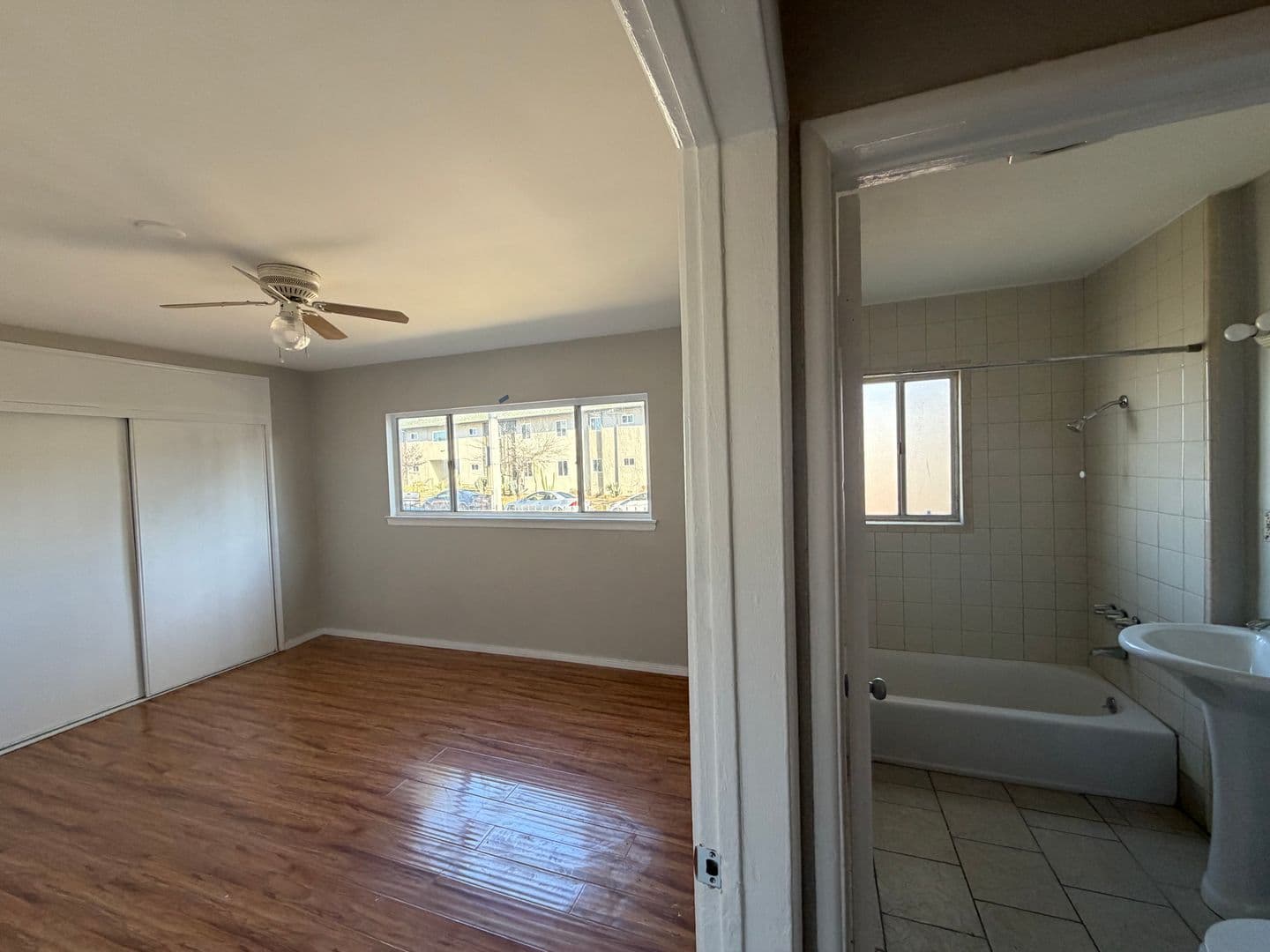 Los Angeles Apartment: 3851 Coco Avenue