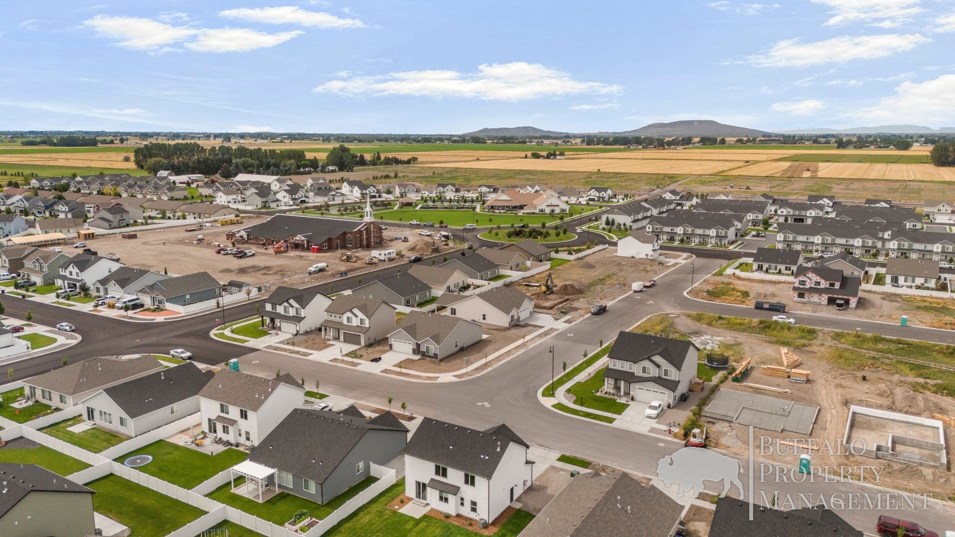 Rexburg House: 670 S 2315 W