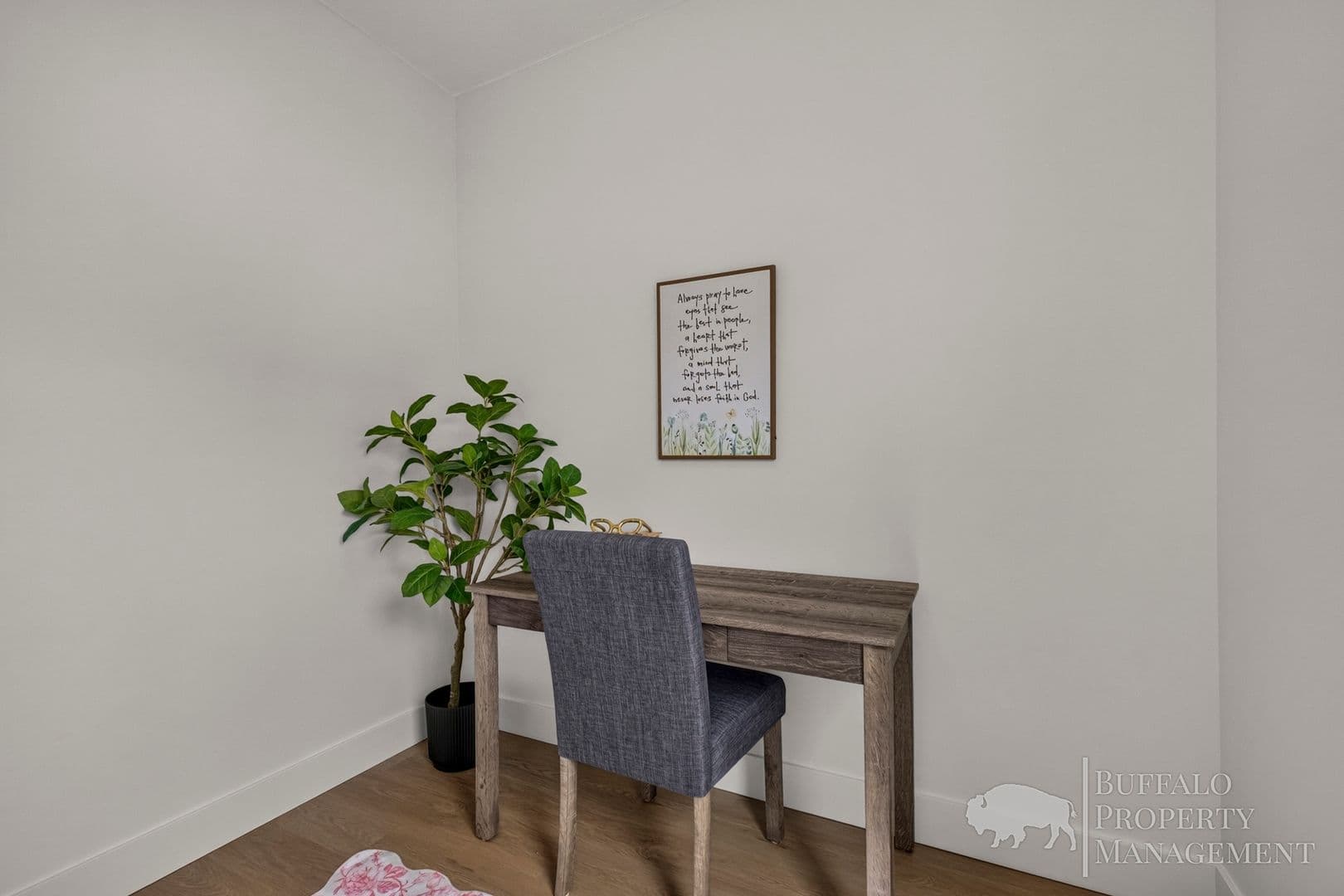 Rexburg House: 670 S 2315 W