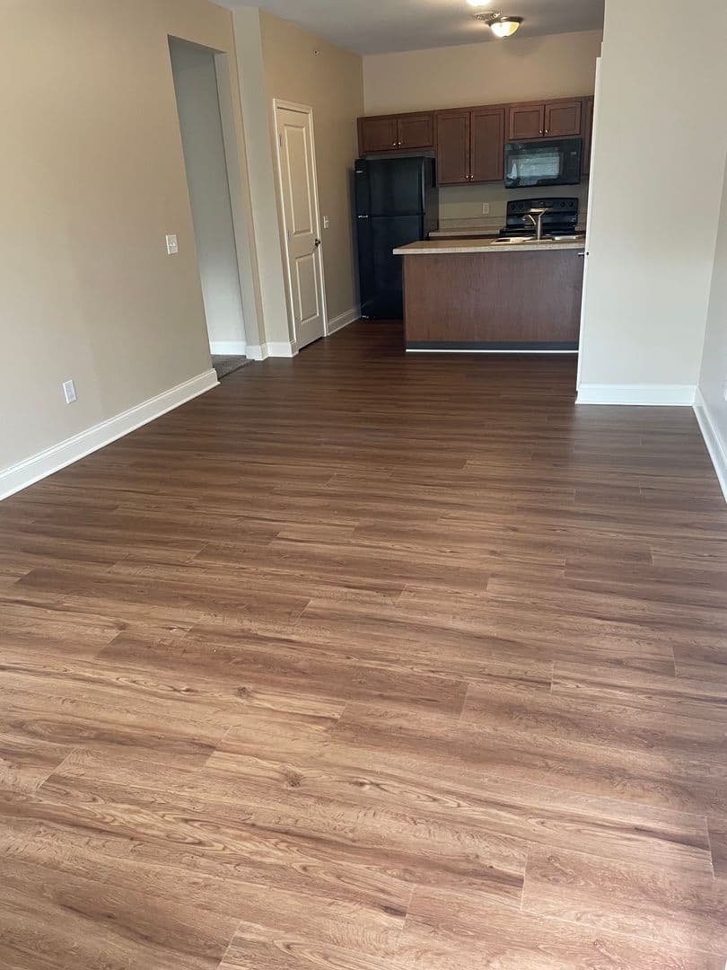 Rochester Apartment: 427 Latta Road