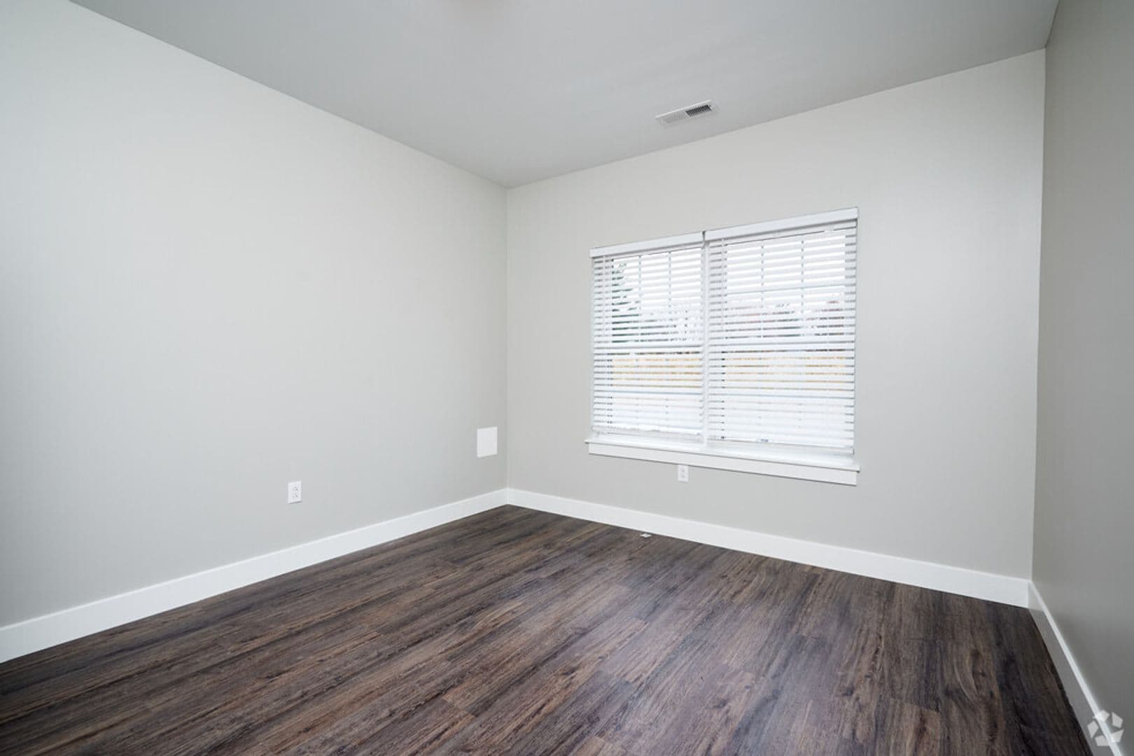 Rochester Apartment: 898 Buffalo Road