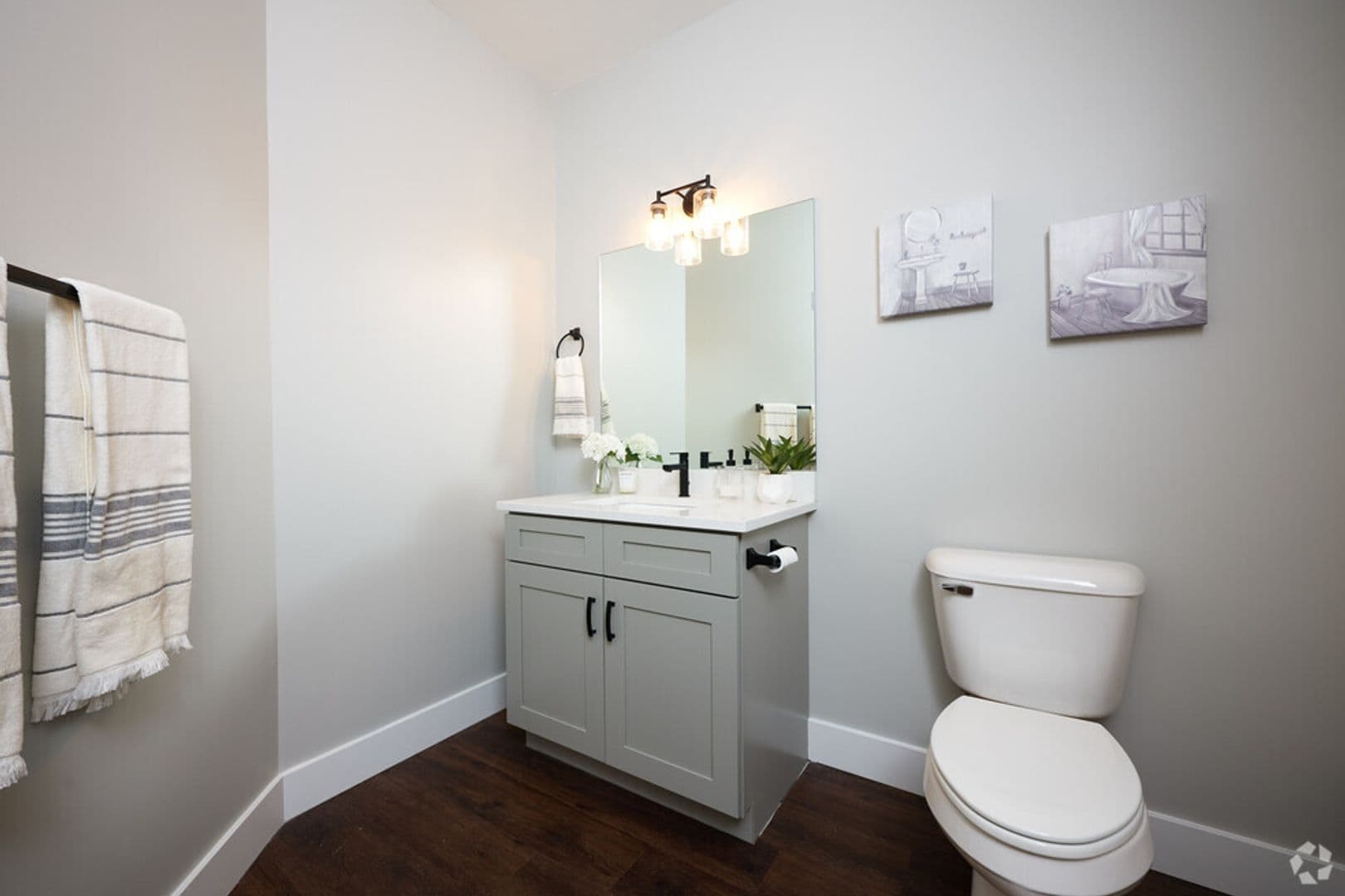 Rochester Apartment: 898 Buffalo Road