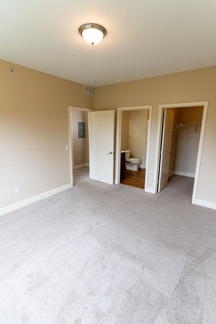 Rochester Apartment: 427 Latta Road