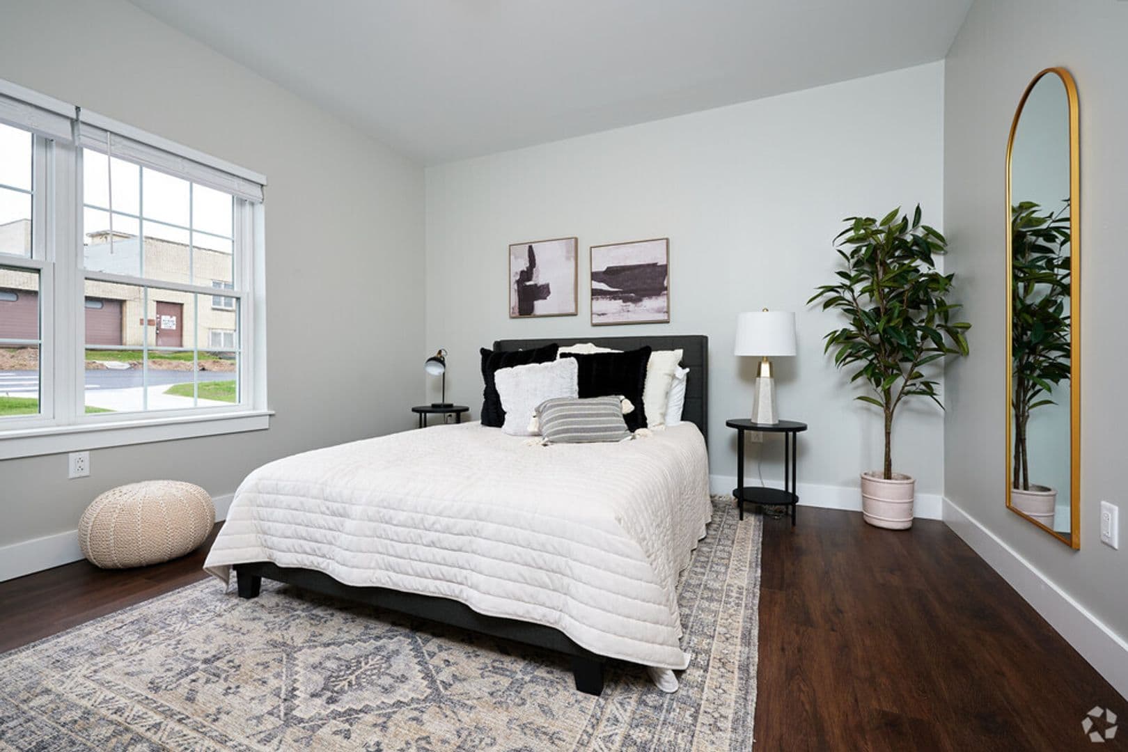 Rochester Apartment: 898 Buffalo Road