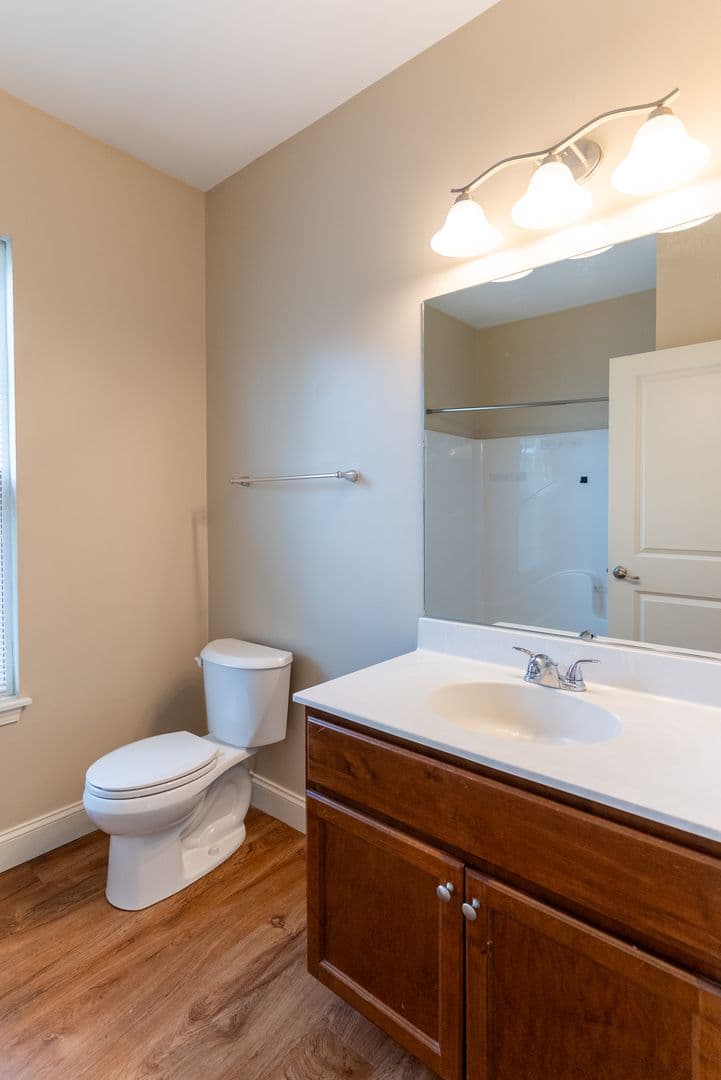 Rochester Apartment: 427 Latta Road