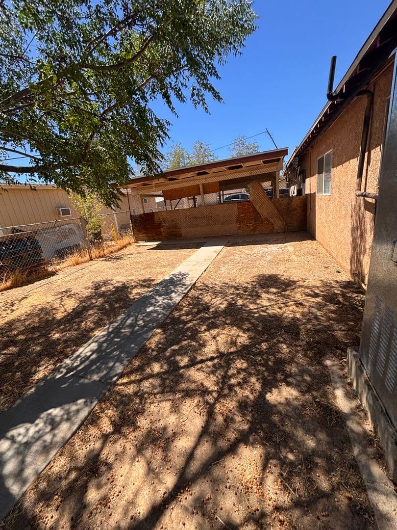 Palmdale Apartment: 38219 12th St E