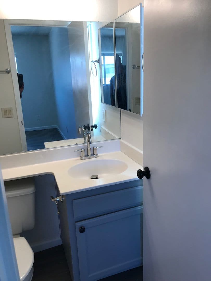 Palmdale Apartment: 38431 5th St East