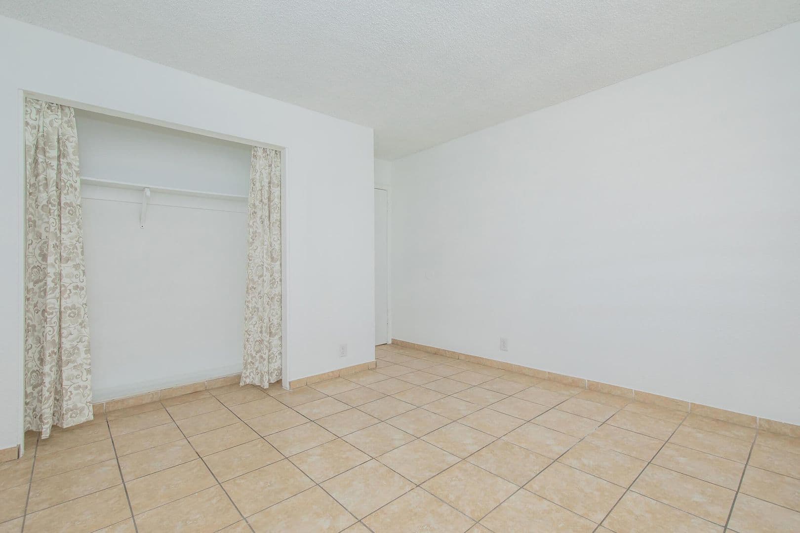 Las Vegas Apartment: 3520 Geist Avenue Unit 105