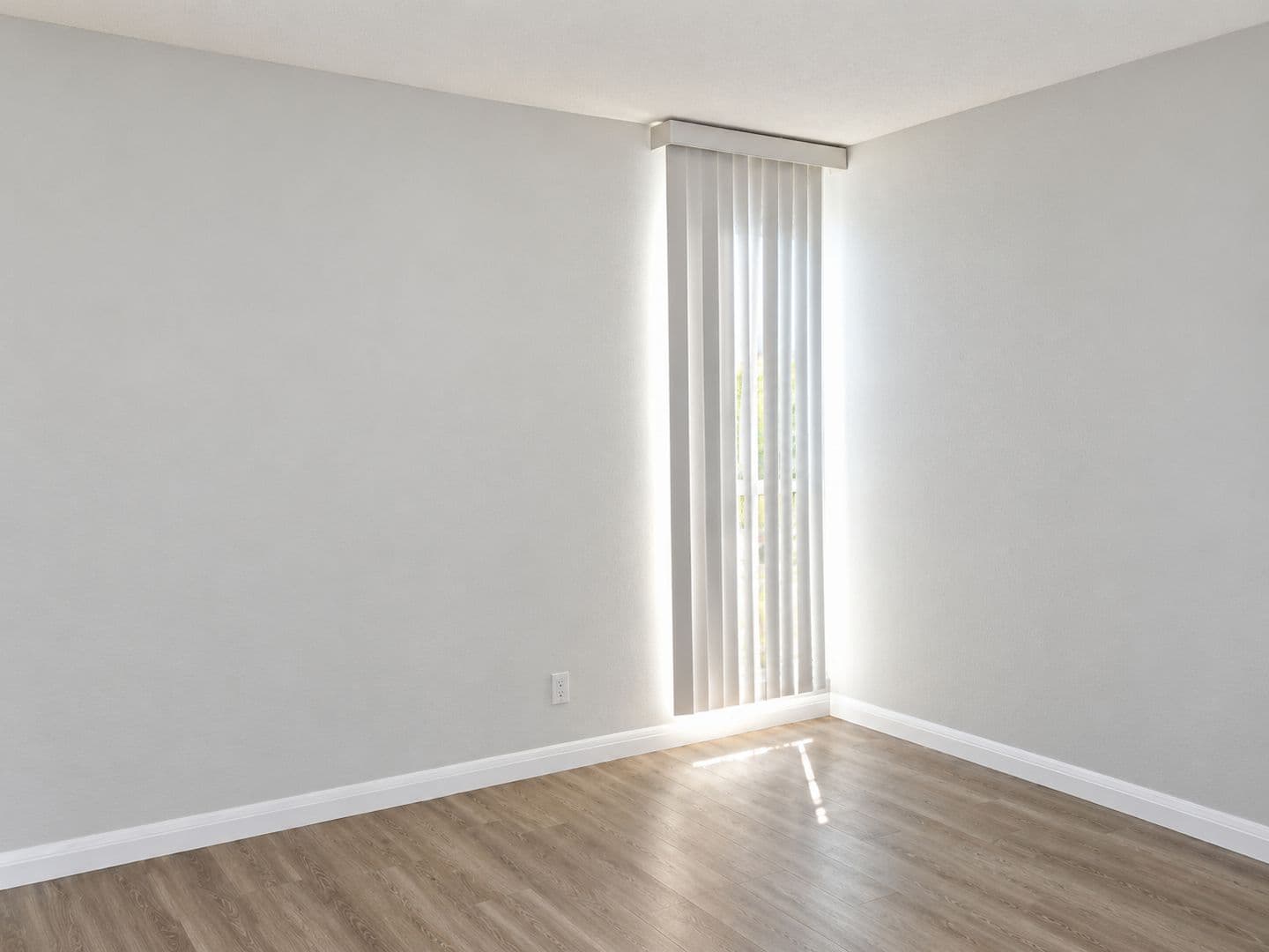 West Covina Apartment: 712 S Fernwood St.