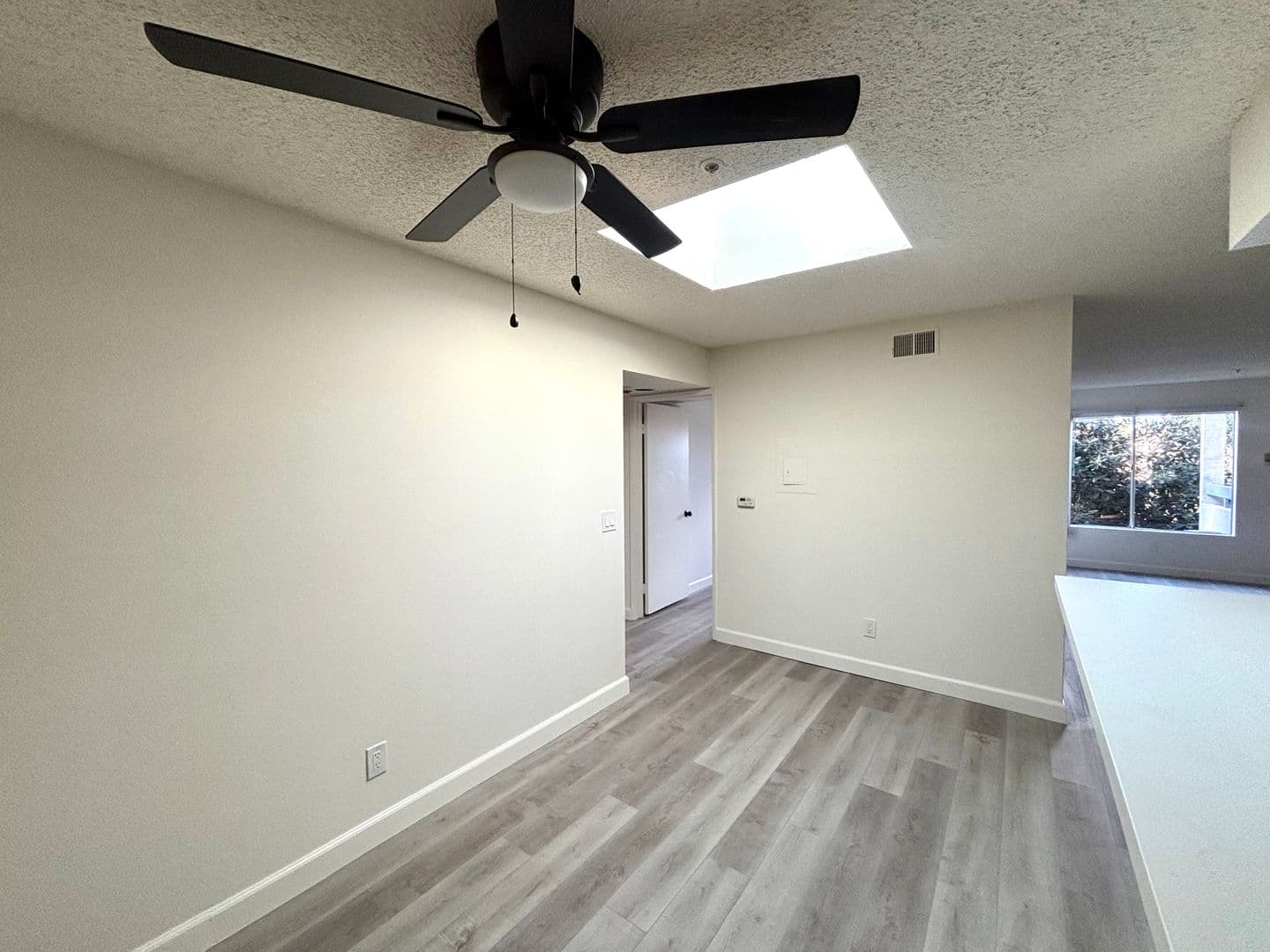 Buena Park Apartment: 6331 Los Robles Ave.