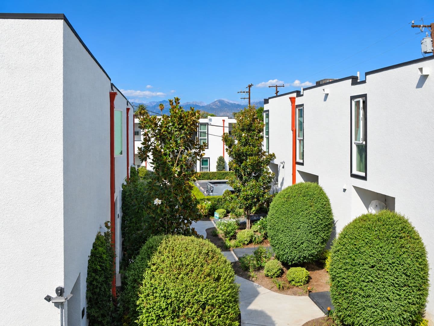 West Covina Apartment: 712 S Fernwood St.