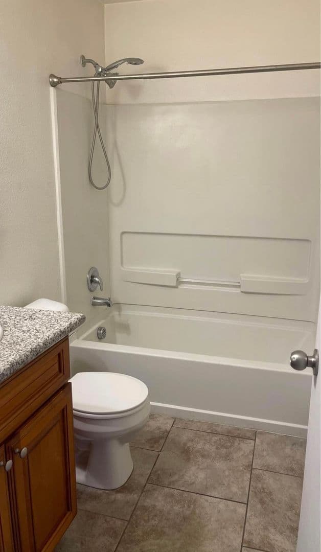 Henderson Apartment: 305 Eastminster Ct