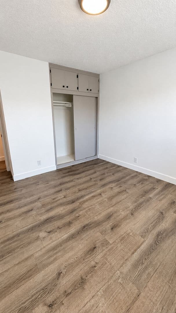 Panorama City Apartment: 8817-8835 Tobias Ave.