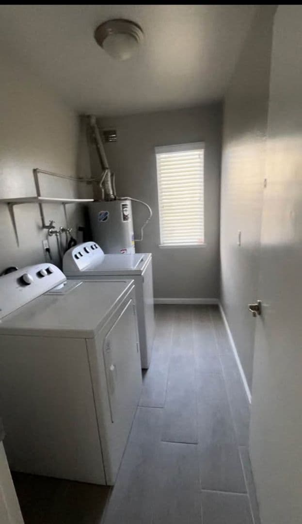 Henderson Apartment: 811 Joyce St