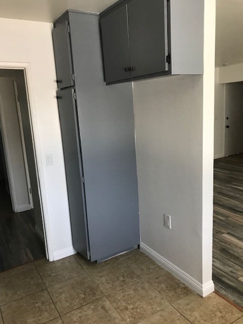 Palmdale Apartment: 441/417 E Avenue Q-3
