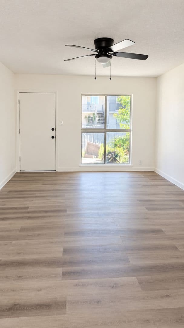 Panorama City Apartment: 8817-8835 Tobias Ave.