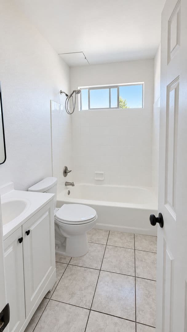 Panorama City Apartment: 8817-8835 Tobias Ave.