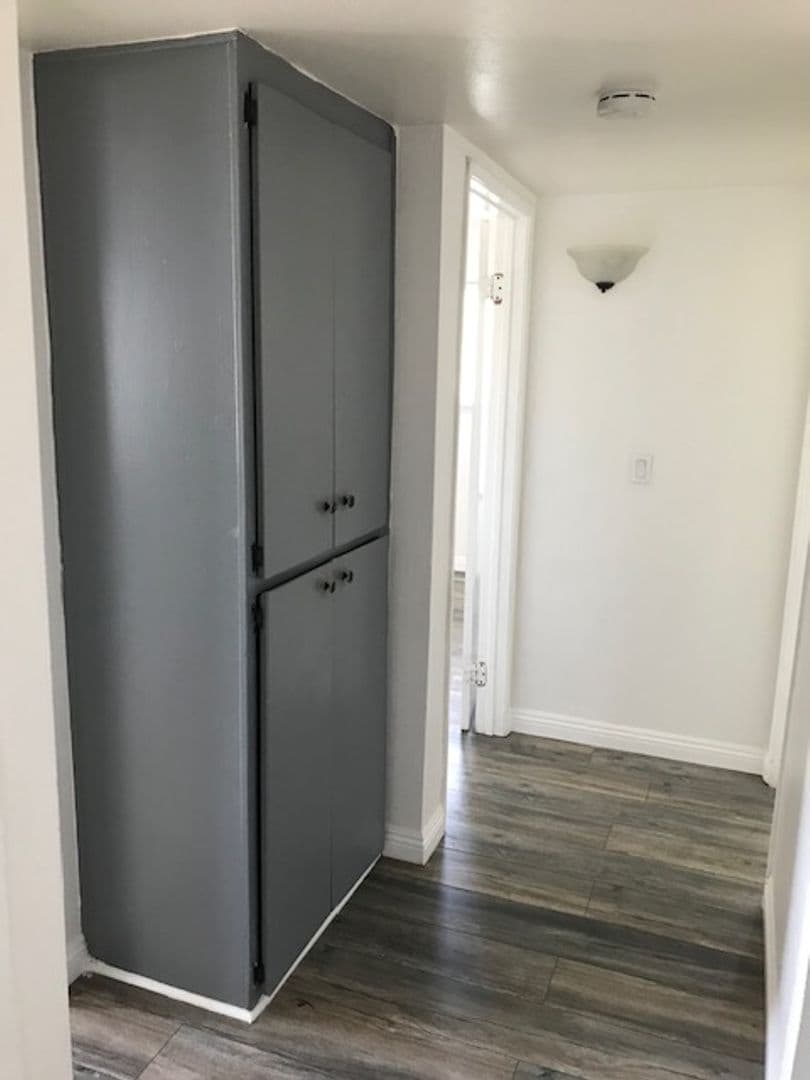 Palmdale Apartment: 441/417 E Avenue Q-3