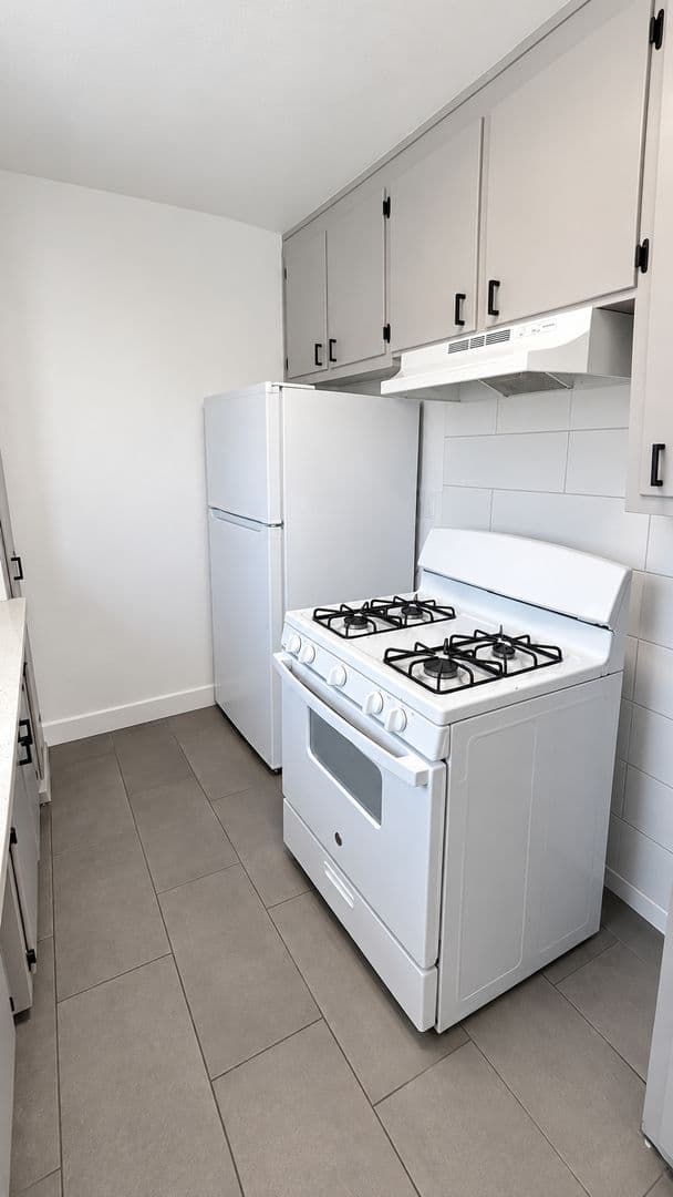 Panorama City Apartment: 8817-8835 Tobias Ave.