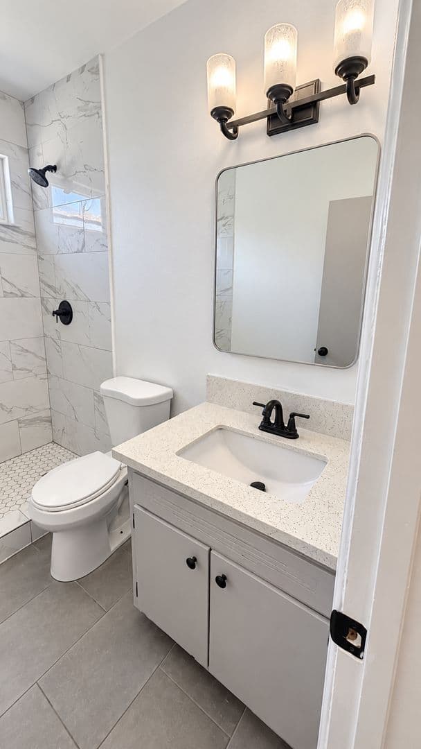 Panorama City Apartment: 8817-8835 Tobias Ave.